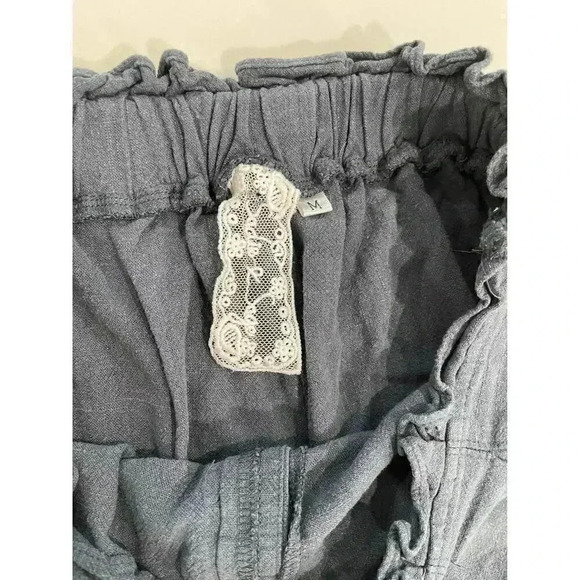 Sadie & Sage Blue Linen Pull on Shorts with Buttons Women’s Size Medium - Picture 3 of 4